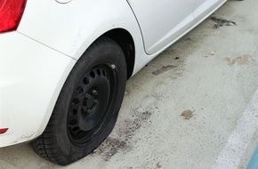 Kreispolizeibehörde Olpe: POL-OE: Reifen zerstochen und Windschutzscheibe beschädigt