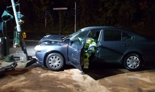 Polizeidirektion Neustadt/Weinstraße: POL-PDNW: 82-Jähriger bei Verkehrsunfall schwer verletzt