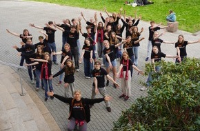 Kreispolizeibehörde Märkischer Kreis: POL-MK: Adventskonzert mit dem Landespolizeiorchester und dem Jungen Chor 5nach5 für einen guten Zweck