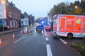 Polizei Mettmann: POL-ME: Hoher Sachschaden nach Unfall in Kreuzungsbereich - Haan - 2210095