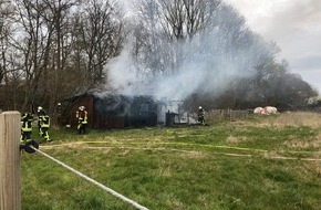 Polizei Minden-Lübbecke: POL-MI: Brand eines Pferdeunterstands