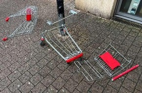 Polizei Wolfsburg: POL-WOB: Einkaufswagen von Parkdeck geworfen - Polizei sucht Zeugen