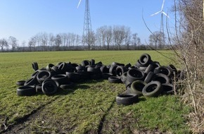 Polizeiinspektion Osnabrück: POL-OS: Voltlage: Altreifen auf Feld am Eichenweg entsorgt - Polizei sucht Zeugen