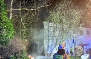 Feuerwehr Detmold: FW-DT: Matratzenbrand im Freien