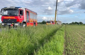 Feuerwehr Bergheim: FW Bergheim: Aufwendige Bergung und ein Verletzter bei Unfällen in Bergheim