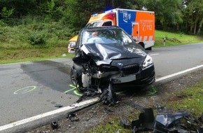 Kreispolizeibehörde Oberbergischer Kreis: POL-GM: Verkehrsunfall durch Niesanfall