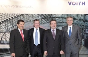Voith Group: Ministerpräsident Mappus weiht neues Voith-Getriebewerk ein: Modernste Fertigung von Hightech-Zugkomponenten läuft mit neuem Großauftrag aus China an