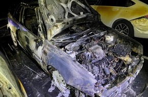 Polizei Mettmann: POL-ME: Mehrere Autos brannten: Die Polizei ermittelt - Monheim am Rhein - 2303021