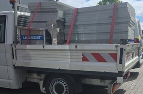 Polizeiinspektion Cuxhaven: POL-CUX: Kleintransporter &uuml;ber 700kg zu schwer (Foto im Anhang)