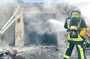 Feuerwehr Bochum: FW-BO: Garagenbrand in Bochum Stiepel
