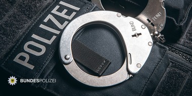 Bundespolizeidirektion M&uuml;nchen: Bundespolizeidirektion M&uuml;nchen: Mehrere Festnahmen im bahnpolizeilichen Bereich am Wochenende