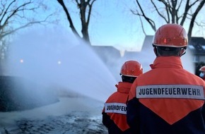 Feuerwehr Leverkusen: FW-LEV: Einladung zur Infoveranstaltung der neuen Jugendfeuerwehrgruppe in Leverkusen Wiesdorf