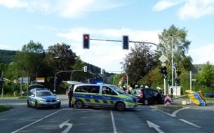 Polizei Minden-Lübbecke: POL-MI: Kollision auf der Kreuzung: 27-jähriger Hüllhorster verletzt