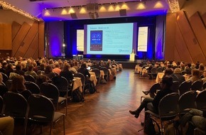 Mukoviszidose e.V.: Deutsche Mukoviszidose Tagung 2025: Erfolge und Herausforderungen in der CF-Versorgung