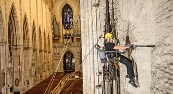 Alfred Kärcher SE & Co. KG: PM: Reinigungsaktion im Ulmer Münster