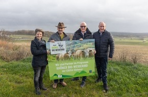 Edeka Südwest: Presse-Information: Zukunftsfähige Landwirtschaft: Start für Rhöner Bio-Weiderind