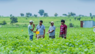 Bündnis für nachhaltige Textilien: Start der Bündnisinitiative Bio-Baumwolle in Indien für mehr Transparenz und Fairness / Mehr als 12.500 Baumwollproduzenten sollen vom Projekt profitieren