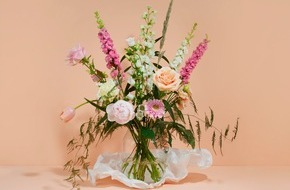 bloomon: Zum Muttertag hält bloomon, der Online-Florist für Premium Blumen, etwas Neues bereit: Das bloomon Geschenk-Bouquet