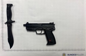 Bundespolizeidirektion Sankt Augustin: BPOL NRW: Mit Soft-Air-Waffe und Kampfmesser im Zug - Sicherstellung durch Bundespolizei