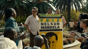 Vor 30 Jahren: Erste freie Wahl in Südafrika – The HISTORY Channel zeigt aus diesem Anlass Event-Serie „Madiba“ mit Laurence Fishburne als Nelson Mandela