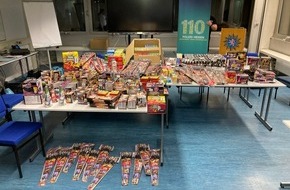 Polizeipr&auml;sidium S&uuml;dhessen: POL-DA: R&uuml;sselsheim/Raunheim/Ginsheim-Gustavsburg: Polizei, Ordnungs&auml;mter und Stadtpolizeien kontrollieren Kioske - Feuerwerk, Raketen und kiloweise Tabak beschlagnahmt