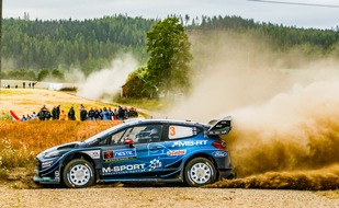 Ford-Werke GmbH: Ford Fiesta WRC-Pilot Teemu Suninen beendet schwierige Finnland-Rallye auf Rang acht (FOTO)