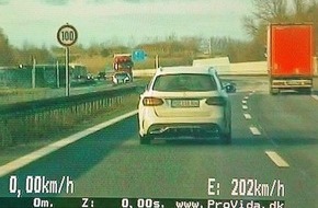 Polizeiinspektion Wismar: POL-HWI: Videowagen hat Raser auf der A 20 im Blick