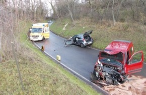 Polizeidirektion Neustadt/Weinstraße: POL-PDNW: Verkehrsunfall mit schwerverletzten Personen