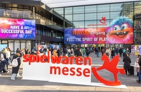 Spielwarenmesse eG: 75 Jahre Spielwarenmesse - Feiern, entdecken, vernetzen! / Aktionen auf dem gesamten Messegelände und in der ToyCityNürnberg / Besondere Ehrung: 15 Aussteller von Anfang an dabei