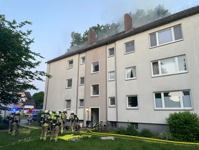 FW Lehrte: Wohnung in Lehrte brennt komplett aus