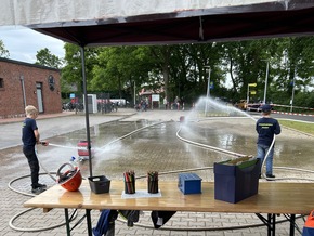 FW-AUR: Große Festivitäten würdigen neun Jahrzehnte Brockzeteler Feuerwehrgeschichte