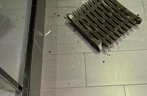 Polizei Hagen: POL-HA: Versuchter Einbruch in Elektronikgeschäft in der Innenstadt