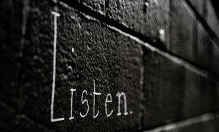 news aktuell GmbH: Interne Kommunikation: Erst Zuhören, dann Senden