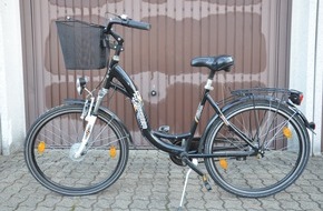 Polizeiinspektion Göttingen: POL-GÖ: (476/2022) Damenfahrrad an Feldweg in Gerblingerode gefunden - Herkunft unbekannt, Polizei bittet um Mithilfe