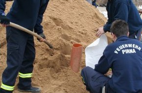 Deutscher Feuerwehrverband e. V. (DFV): "Dank guter Vorbereitungen Hochwasser im Griff" / Sächsische Schweiz: "Das Wasser steigt weiter, aber die Lage ist ruhig"