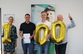 PG Perspektivgeber GmbH: Deutschland feiert den 100. Fachbauleiter und Obermonteur mit IHK-Zertifikat