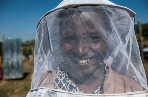 Stiftung Menschen für Menschen: Zum Weltbienentag am 20. Mai 2018: Grüne Innovationszentren - Wie Bienen neue Jobs in Äthiopien schaffen