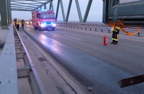 Kreisfeuerwehrverband Dithmarschen: FW-HEI: Frage der Zuständigkeit - Sind alle Ölspuren Aufgabe der Feuerwehren?