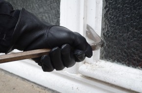 Polizeiinspektion Cuxhaven: POL-CUX: Mehrere Tageswohnungseinbrüche in Otterndorf, Altenbruch und Cadenberge