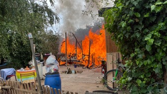 Polizeidirektion Ludwigshafen: POL-PDLU: Vollbrand eines Wohnwagens