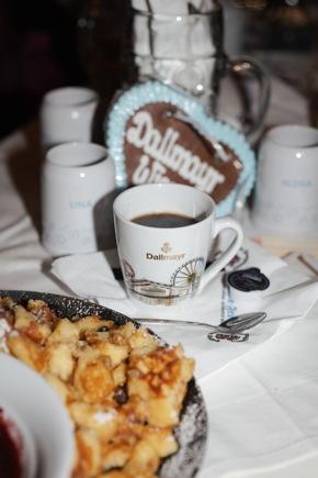 Dallmayr Kaffeekranzerl im Schützen-Festzelt