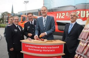 Landesfeuerwehrverband Schleswig-Holstein: FW-LFVSH: Die 4. EDEKA-Feuerwehr-Mettwurst-Aktion ist gestartet