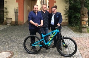 Profession Fit BGF GmbH: Mit B-Fit 5.0 und Starkoch Johann Lafer ist Profession Fit weiterhin auf Expansionskurs