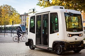 FZI Forschungszentrum Informatik: Drei autonome Minibusse für Karlsruhe