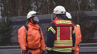 FW-ROW: Gefahrguteinsatz auf der A1 bei Sottrum - keine Verletzten