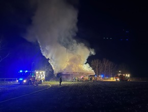 POL-STD: Scheune in Stade-Haddorf abgebrannt - Polizei sucht Zeugen