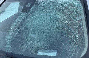 Polizei Coesfeld: POL-COE: Rosendahl, Darfeld, L555/ Eisblock l&ouml;st sich von LKW