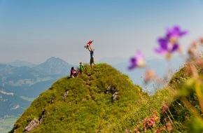 Österreichs Wanderdörfer: Österreichs Wanderdörfer: Neuer Katalog präsentiert elementare Naturerlebnisse aus Österreich - BILD