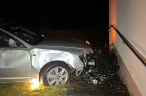 Kreispolizeibeh&ouml;rde Oberbergischer Kreis: POL-GM: Alkoholisierter 34-J&auml;hriger kommt von Stra&szlig;e ab