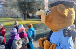 Bundespolizeidirektion Hannover: BPOLD-H: Vorlesen spricht Deine Sprache